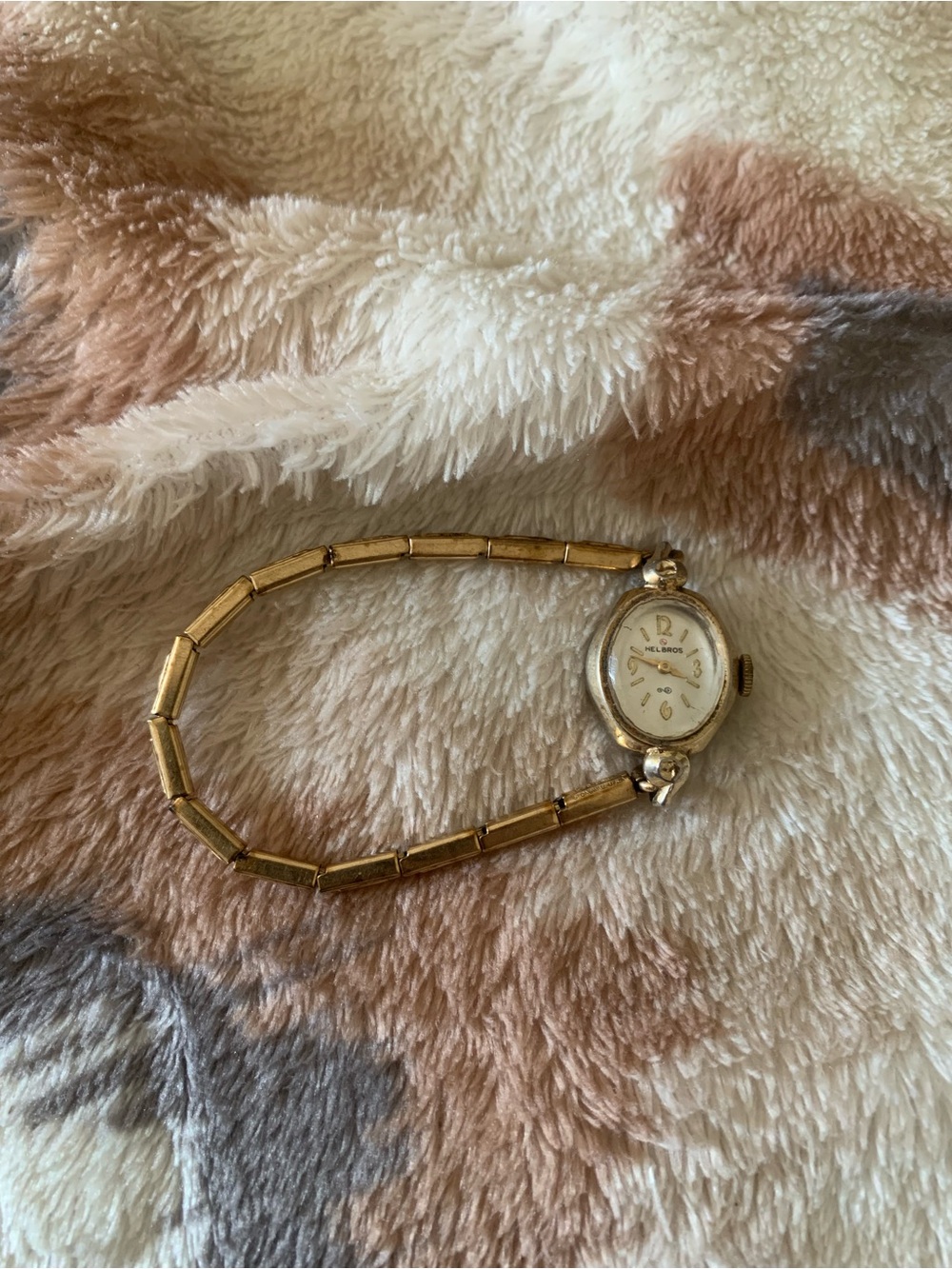 Women's Manual Windup Vintage Elgin Watch W/ A Gold Plated Case S.S Stretch band
